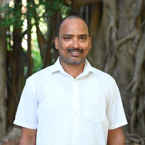 Vengadeshkumar V